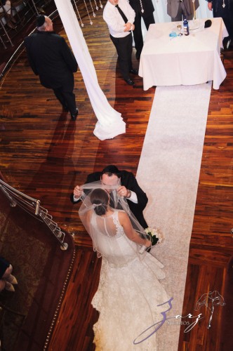 Wind Tunnel: Vlada + Alex = Cold NYC Wedding | Zorz Studios