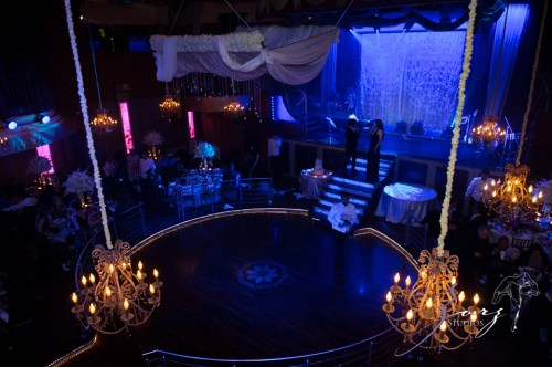 Wind Tunnel: Vlada + Alex = Cold NYC Wedding | Zorz Studios
