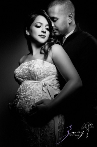 A Bump in Fashion: Maternity Session | Zorz Studios