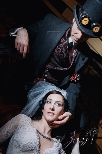 Annie + Chris = Steampunk Wedding | Zorz Studios