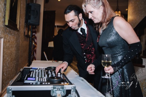 Annie + Chris = Steampunk Wedding | Zorz Studios