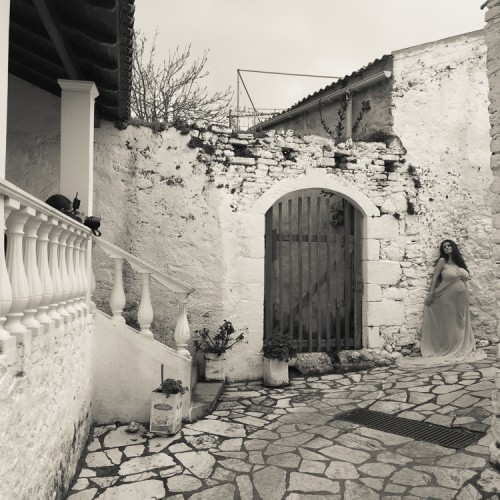Sprout to Roots: Destination Maternity Shoot in Greece | Zorz Studios