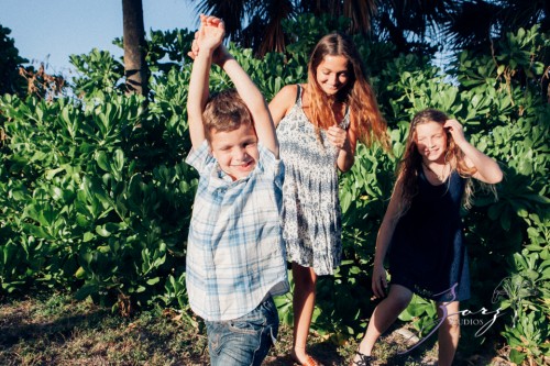 Blue Birdies: Model-Like Family Portraits in Miami, FL | Zorz Studios