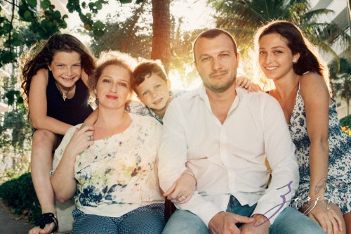 Blue Birdies: Model-Like Family Portraits in Miami, FL | Zorz Studios