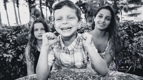 Blue Birdies: Model-Like Family Portraits in Miami, FL | Zorz Studios