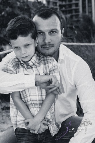 Blue Birdies: Model-Like Family Portraits in Miami, FL | Zorz Studios