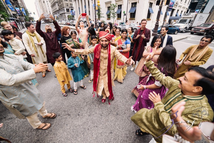Phillyng in Love: Shruti + Milan = Indian Wedding | Zorz Studios