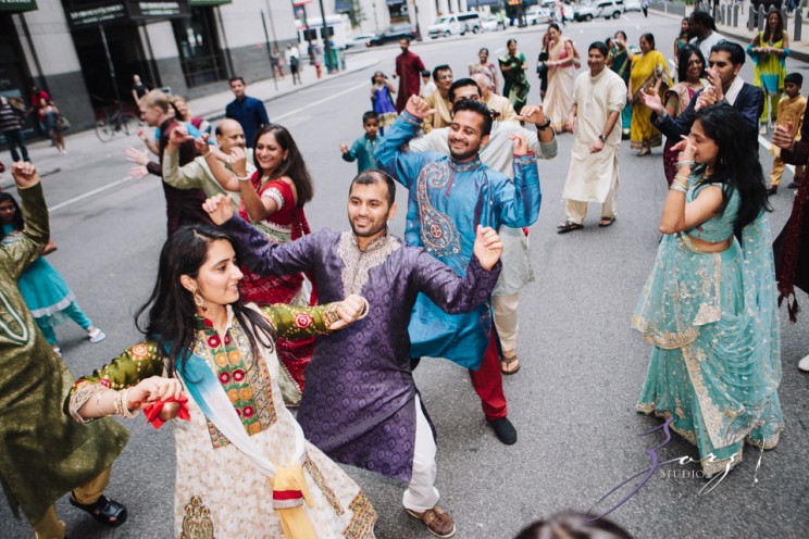 Phillyng in Love: Shruti + Milan = Indian Wedding | Zorz Studios