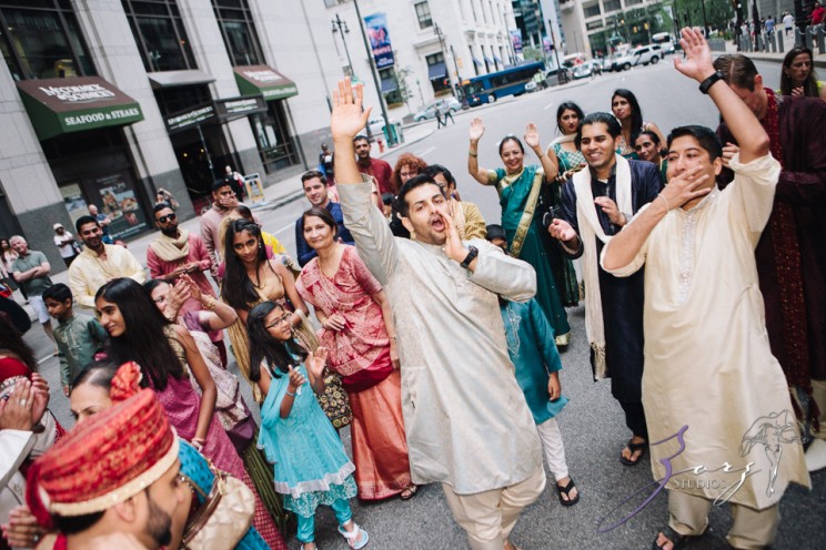 Phillyng in Love: Shruti + Milan = Indian Wedding | Zorz Studios