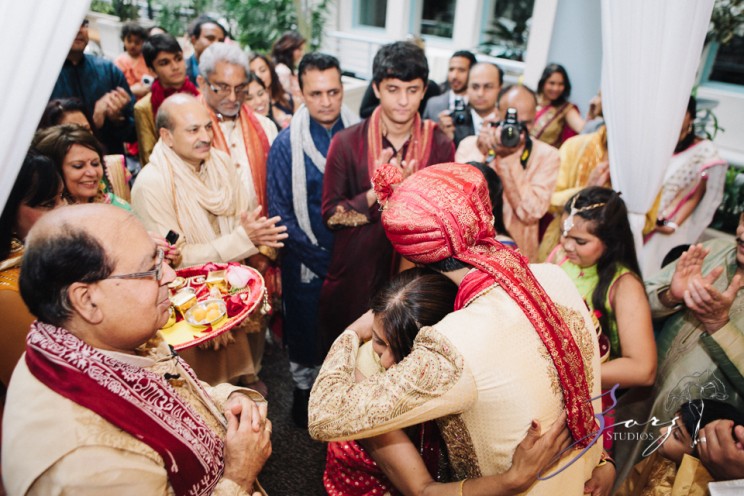 Phillyng in Love: Shruti + Milan = Indian Wedding | Zorz Studios