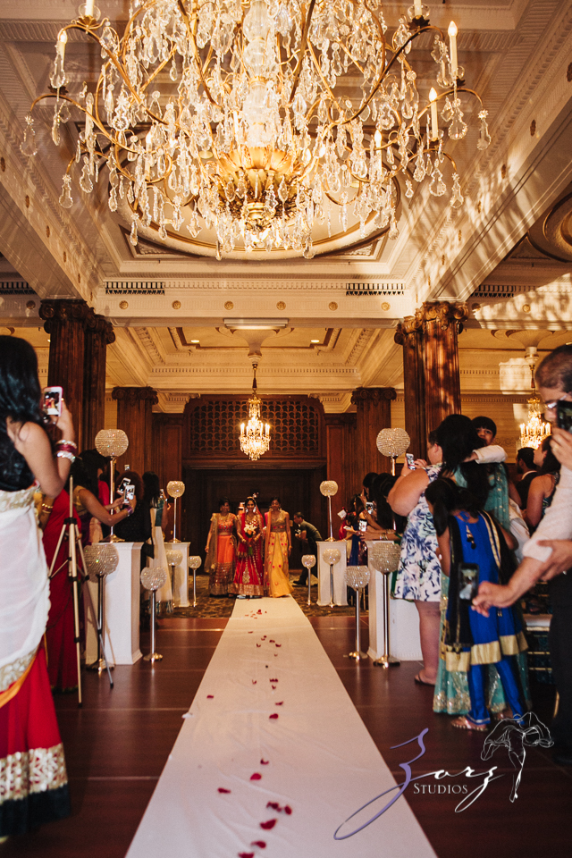 Phillyng in Love: Shruti + Milan = Indian Wedding | Zorz Studios