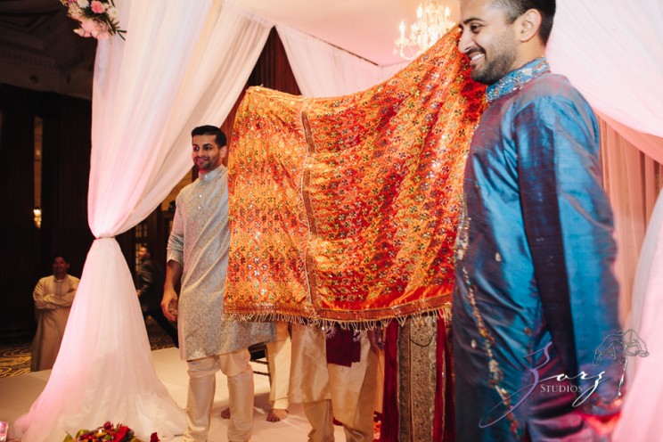 Phillyng in Love: Shruti + Milan = Indian Wedding | Zorz Studios