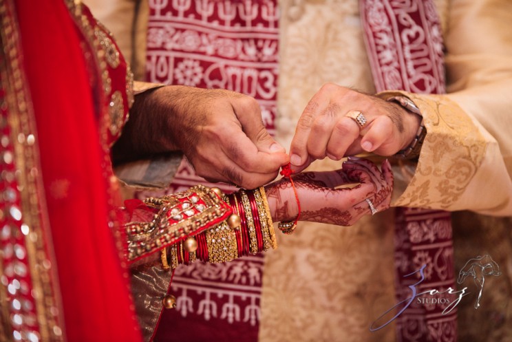 Phillyng in Love: Shruti + Milan = Indian Wedding | Zorz Studios