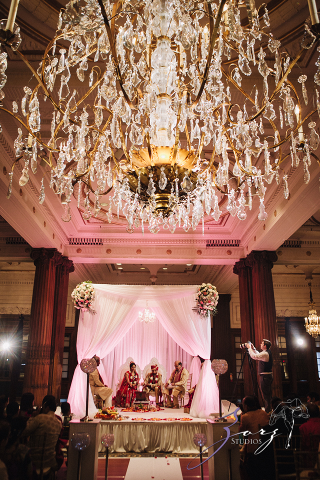 Phillyng in Love: Shruti + Milan = Indian Wedding | Zorz Studios