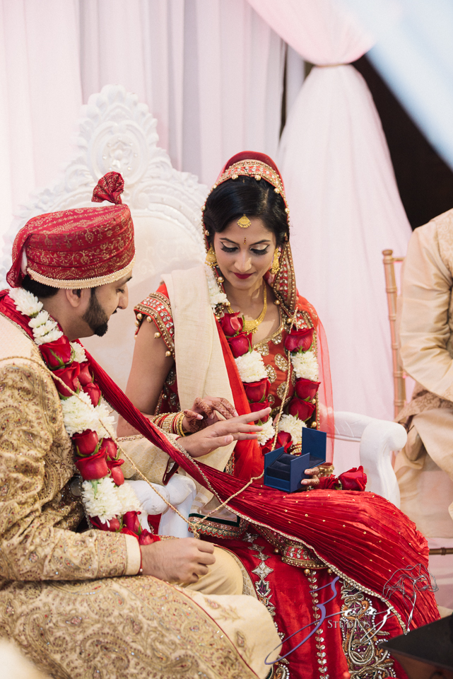 Phillyng in Love: Shruti + Milan = Indian Wedding | Zorz Studios