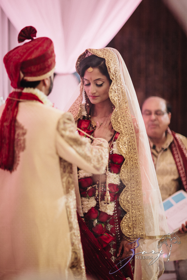 Phillyng in Love: Shruti + Milan = Indian Wedding | Zorz Studios