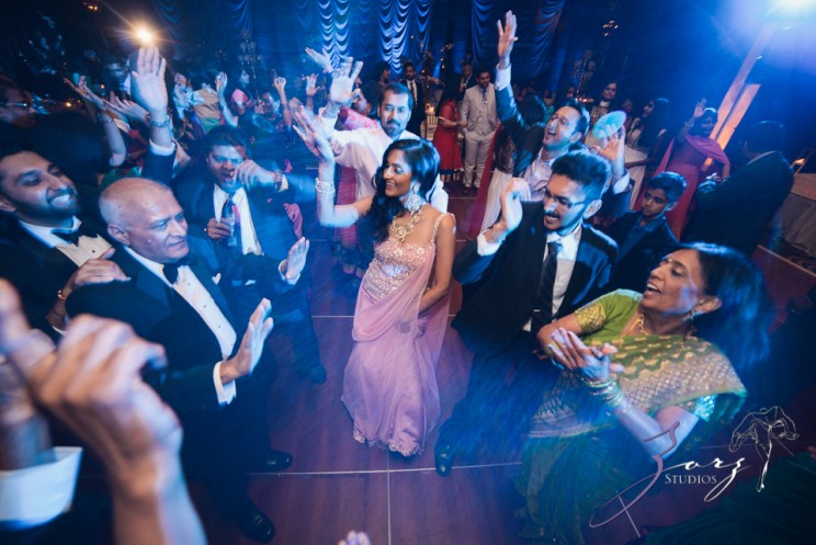 Phillyng in Love: Shruti + Milan = Indian Wedding | Zorz Studios