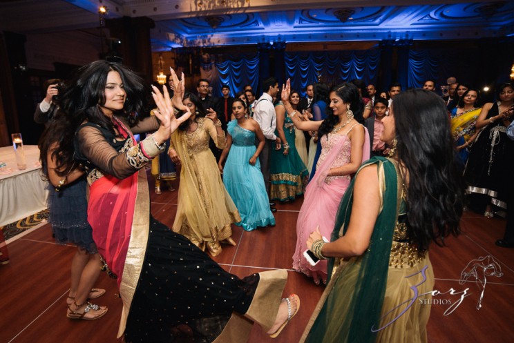 Phillyng in Love: Shruti + Milan = Indian Wedding | Zorz Studios