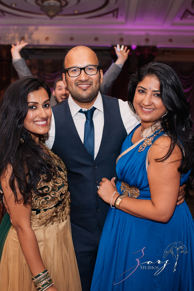 Phillyng in Love: Shruti + Milan = Indian Wedding | Zorz Studios