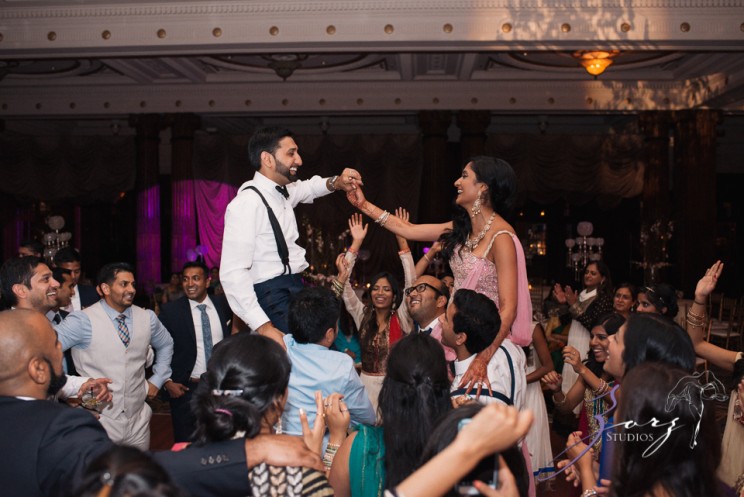 Phillyng in Love: Shruti + Milan = Indian Wedding | Zorz Studios