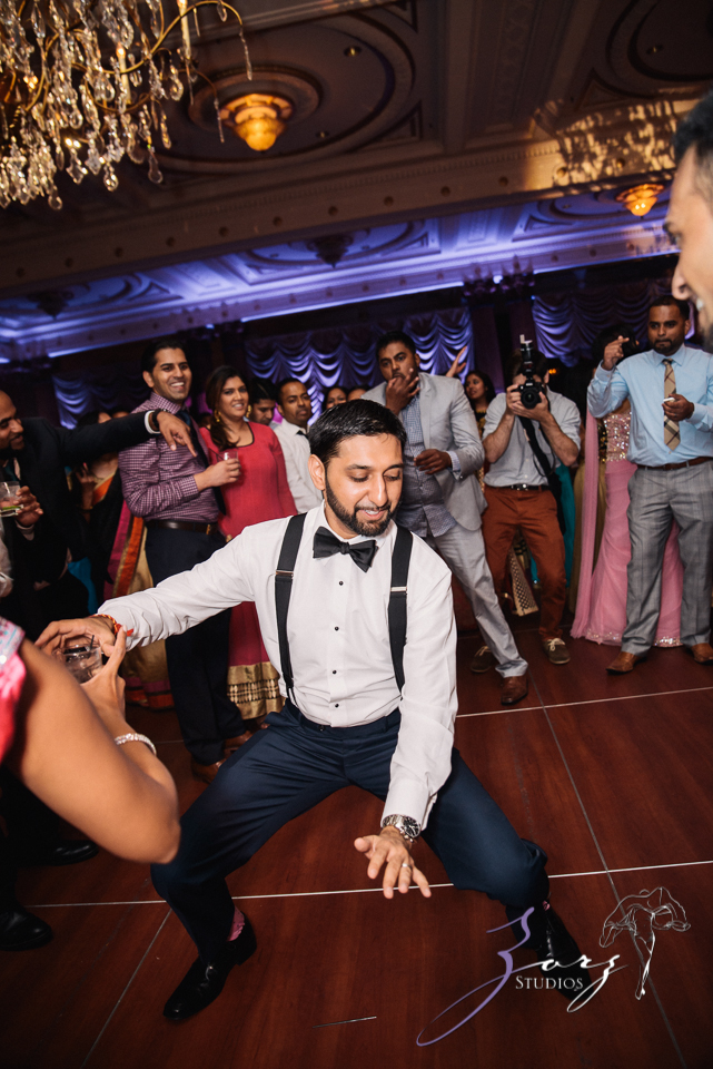 Phillyng in Love: Shruti + Milan = Indian Wedding | Zorz Studios