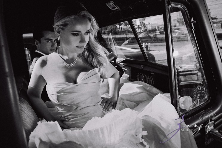 Heirloom: Alyona + Elman = Retro Trash-the-Dress Session | Zorz Studios