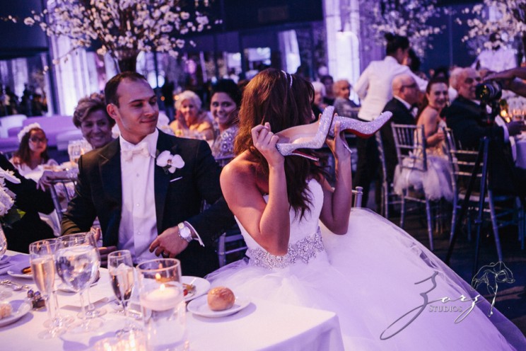 I Fancy You: Dana + John = Fashionable Wedding | Zorz Studios