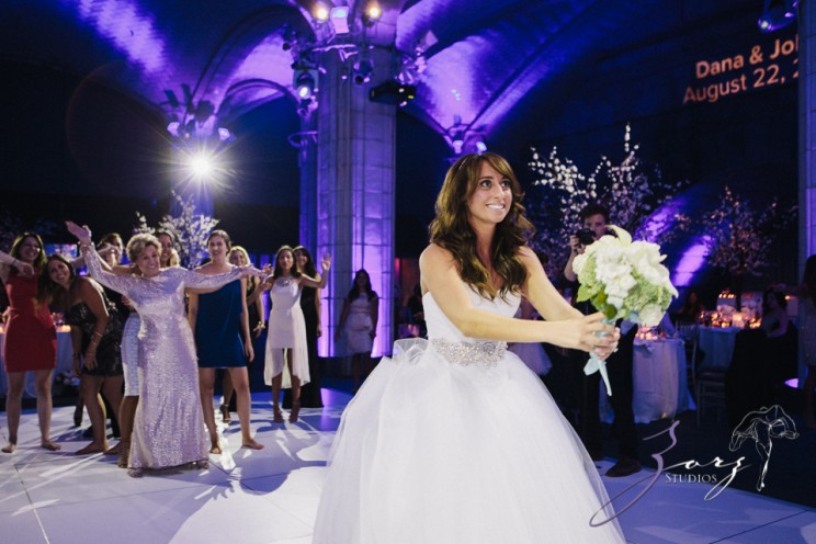 I Fancy You: Dana + John = Fashionable Wedding | Zorz Studios