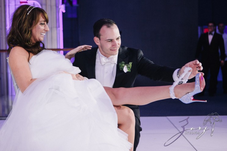 I Fancy You: Dana + John = Fashionable Wedding | Zorz Studios