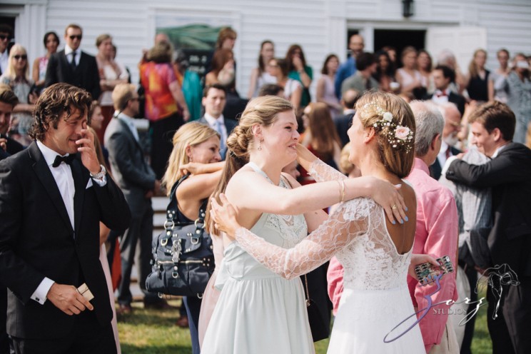 Wolke 9: Jana + David = German-American Rustic Wedding | Zorz Studios