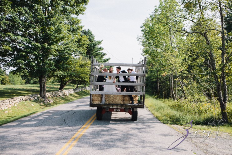 Wolke 9: Jana + David = German-American Rustic Wedding | Zorz Studios