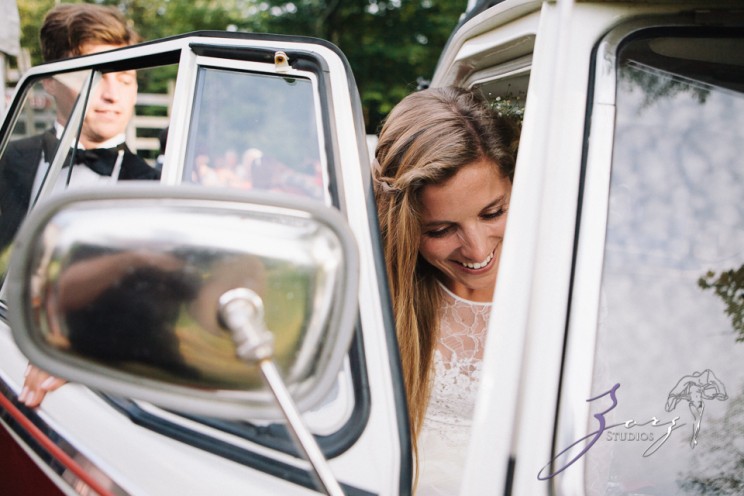 Wolke 9: Jana + David = German-American Rustic Wedding | Zorz Studios