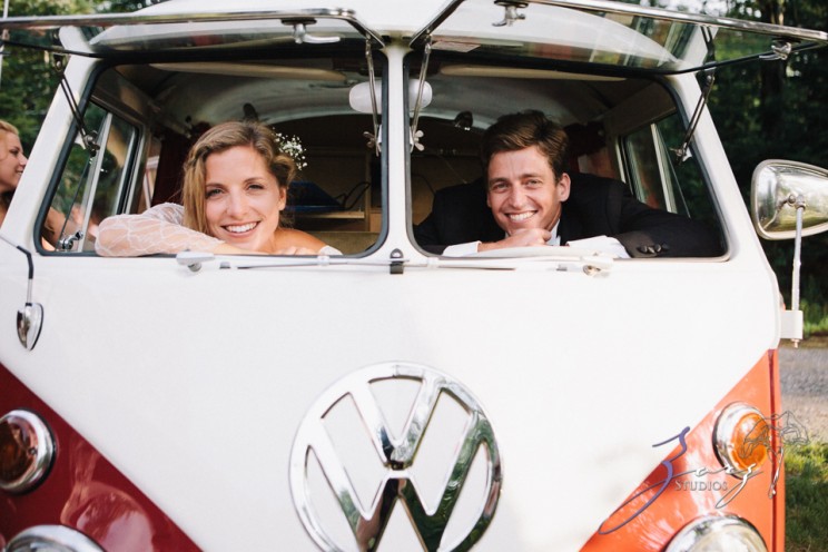 Wolke 9: Jana + David = German-American Rustic Wedding | Zorz Studios
