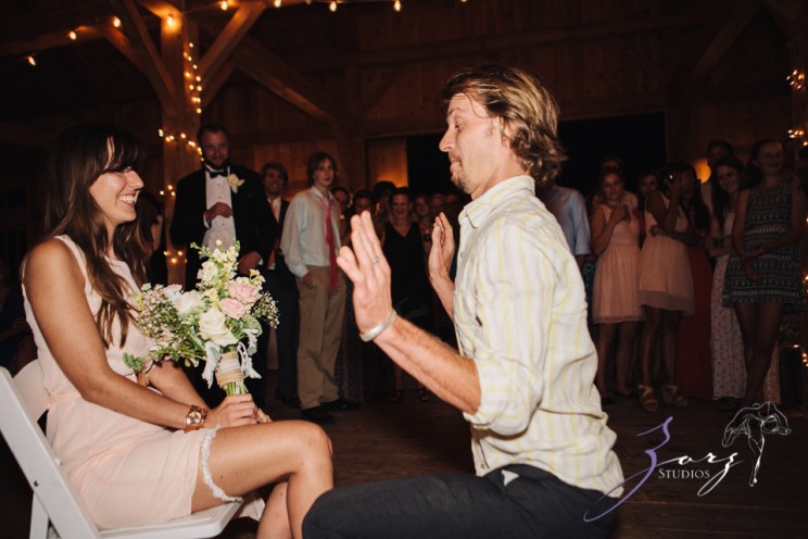Wolke 9: Jana + David = German-American Rustic Wedding | Zorz Studios