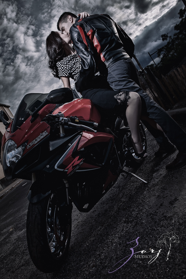Hot Bodies: Luba + Vlad = Engagement Session | Zorz Studios
