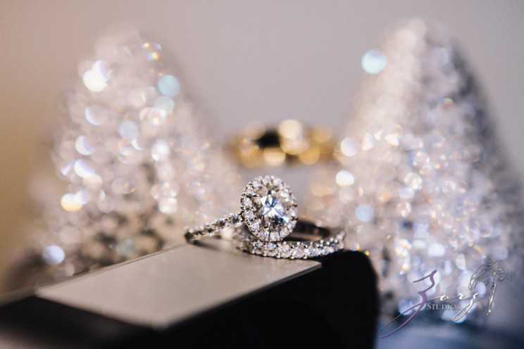 AA Batteries Included: Anna + Alex = Supercharged Wedding | Zorz Studios