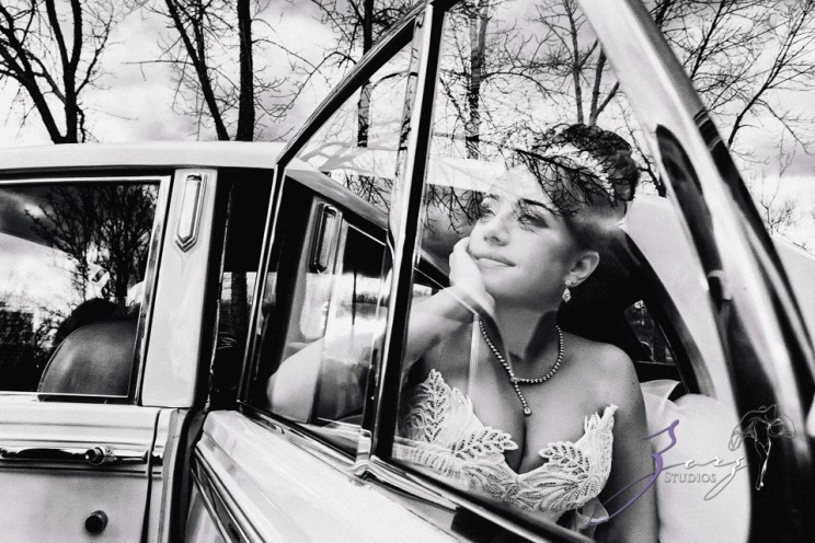 AA Batteries Included: Anna + Alex = Supercharged Wedding | Zorz Studios