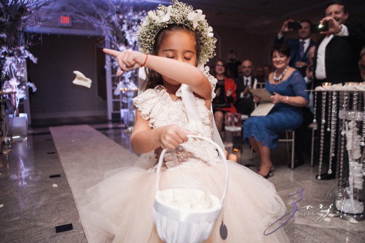 AA Batteries Included: Anna + Alex = Supercharged Wedding | Zorz Studios