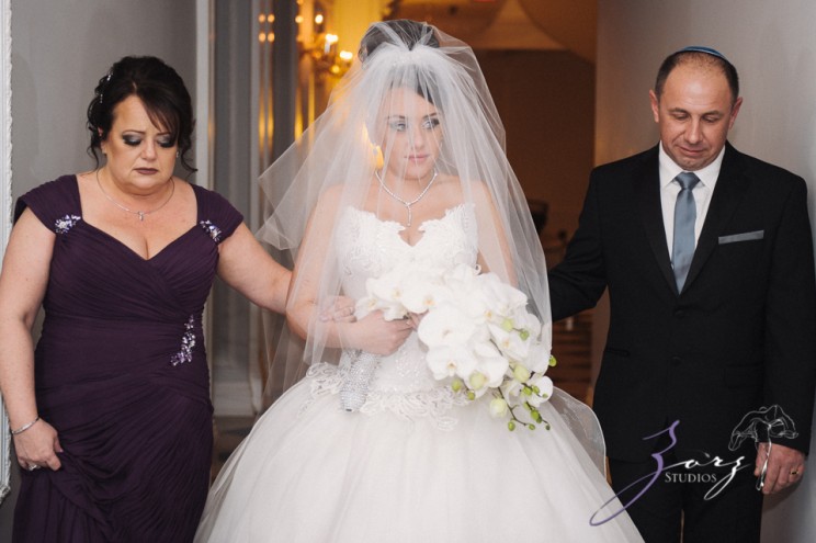 AA Batteries Included: Anna + Alex = Supercharged Wedding | Zorz Studios