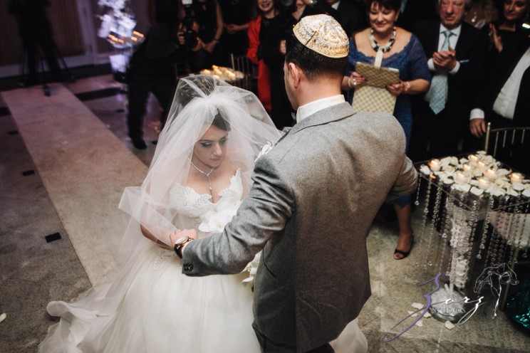 AA Batteries Included: Anna + Alex = Supercharged Wedding | Zorz Studios