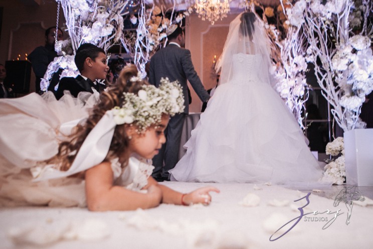AA Batteries Included: Anna + Alex = Supercharged Wedding | Zorz Studios