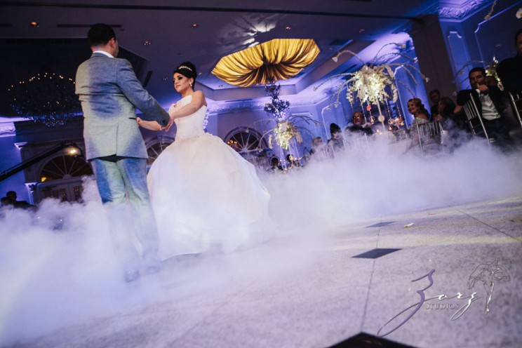AA Batteries Included: Anna + Alex = Supercharged Wedding | Zorz Studios