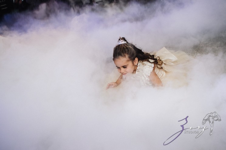 AA Batteries Included: Anna + Alex = Supercharged Wedding | Zorz Studios