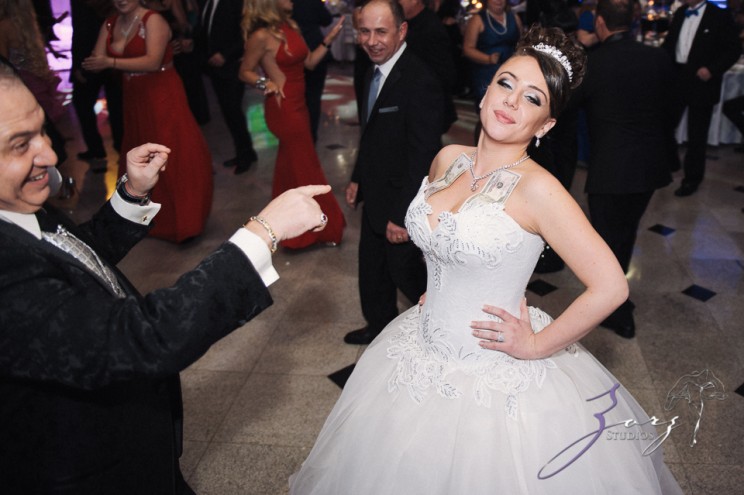 AA Batteries Included: Anna + Alex = Supercharged Wedding | Zorz Studios