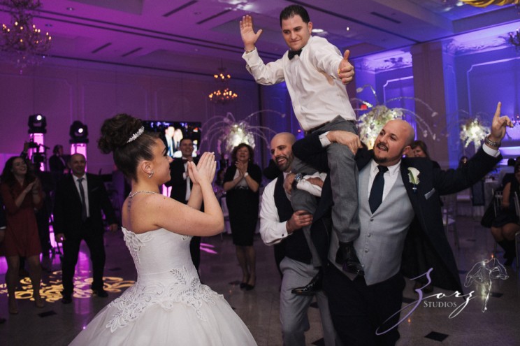 AA Batteries Included: Anna + Alex = Supercharged Wedding | Zorz Studios