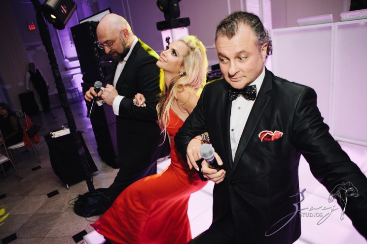 AA Batteries Included: Anna + Alex = Supercharged Wedding | Zorz Studios