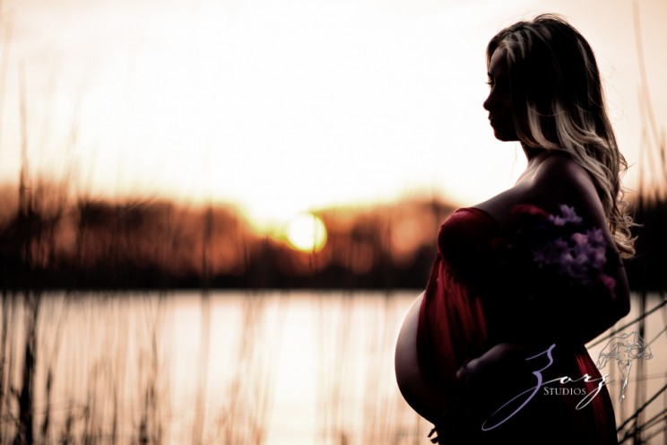 Beauty Within: Maternity Photography for a Beauty Pro | Zorz Studios