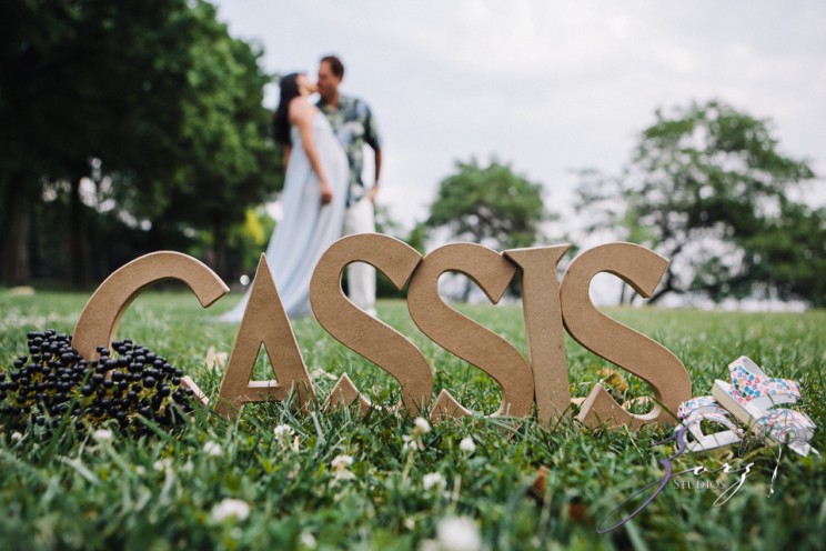 Cassis: Little Red Lighthouse Maternity Session | Zorz Studios