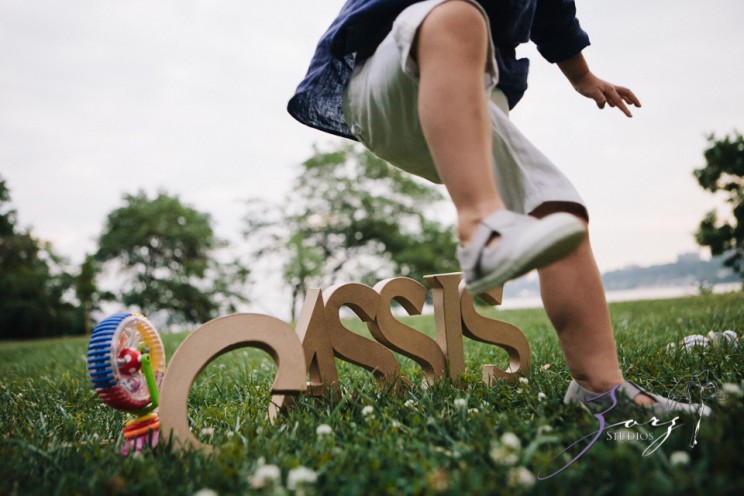 Cassis: Little Red Lighthouse Maternity Session | Zorz Studios