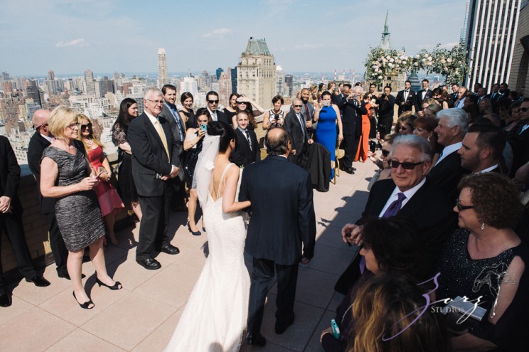 State of Mind: Leah + Joseph = Manhattan Rooftop Wedding | Zorz Studios